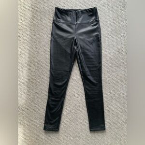 EUC Tribal Jeans faux leather fleece lined leggings size XS (US size 2)